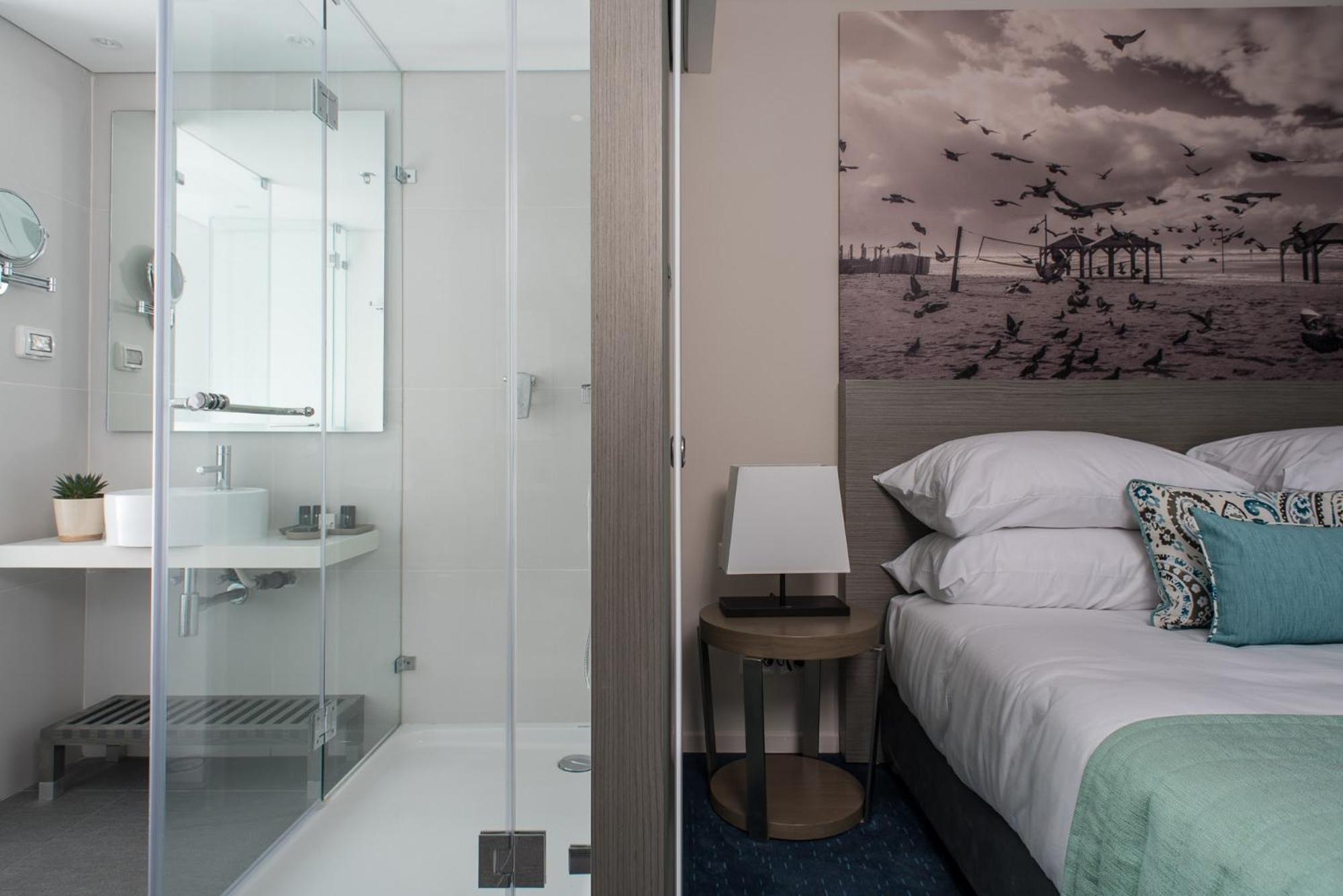 Tal By The Beach - An Atlas Boutique Hotel Tel Aviv Exterior photo